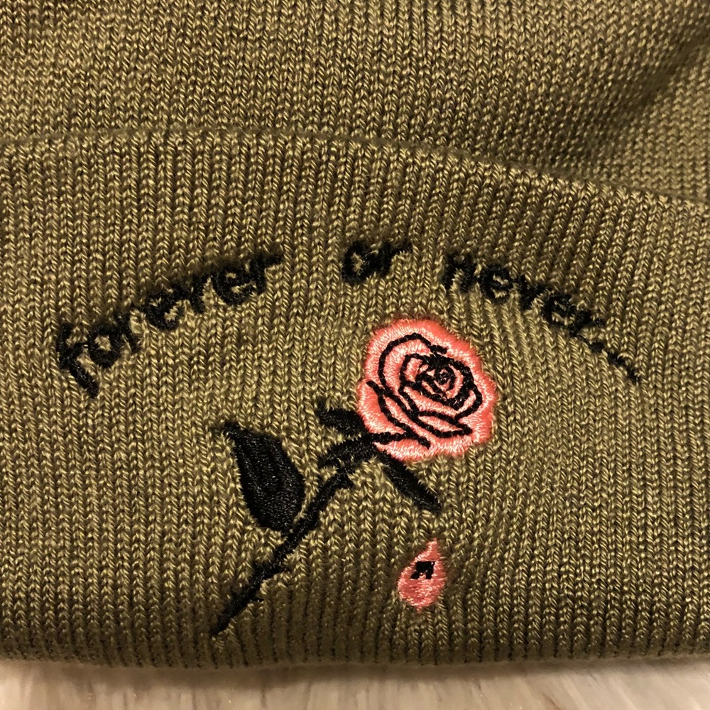 Empyre soft knit beanie olive green hat winter - Picture 3 of 4